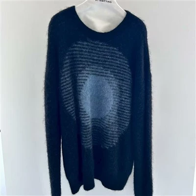 精品风格的羊毛高领顶